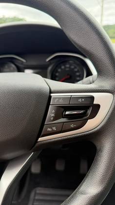 CHEVROLET ONIX 1.0 FLEX PLUS LT MANUAL CHEVROLET ONIX 1.0 FLEX PLUS LT MANUAL